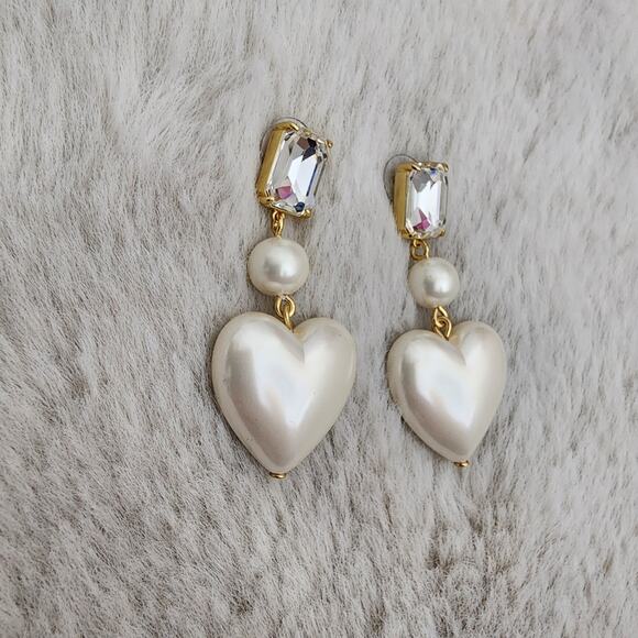 NEW J. Crew Elegant Crystal And Pearl Gold White Heart Drop Earrings - Picture 5 of 8
